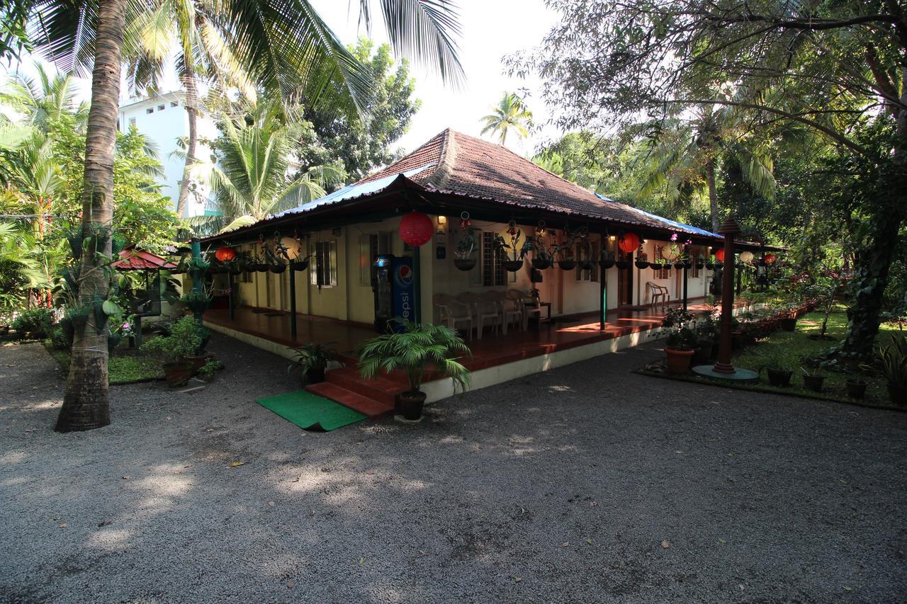 Palm Grove Service Villa Kochi Exterior foto